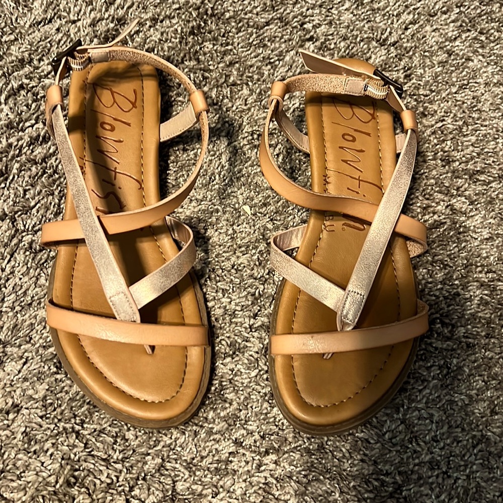 Blowfish sandals sz 8